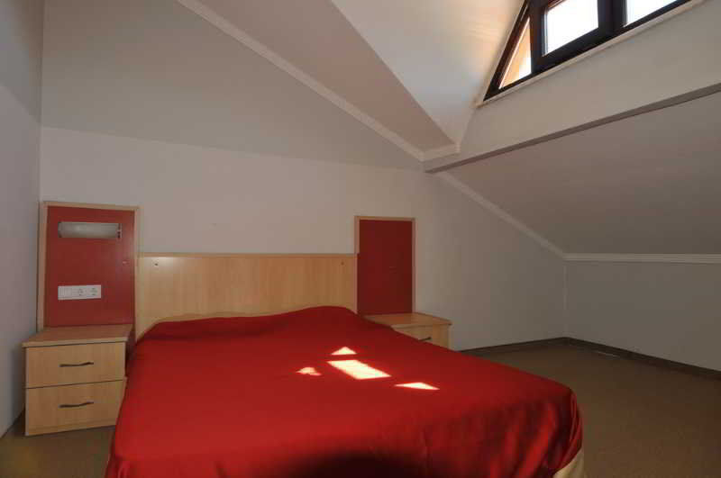 Carna Garden Hotel 시데 외부 사진